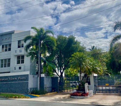 Torrimar Town Park en Guaynabo- Garden | No escaleras (Alquiler)