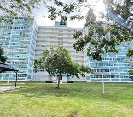 Cond. San Juan View- Rio Piedras- ¡No Escaleras! (Venta)