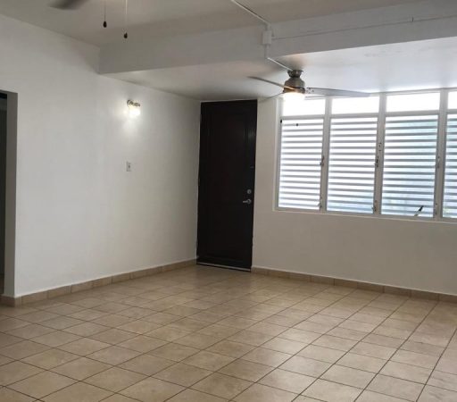 Apto en Urb. Santa Ana- San Juan (Alquiler)